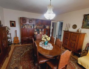 Apartament 4 camere, semicentral, 102 mp, la doar 2700euro/mp