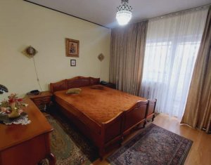 Apartament 4 camere, semicentral, 102 mp, la doar 2700euro/mp