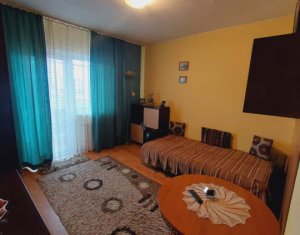 Apartament 4 camere, semicentral, 102 mp, la doar 2700euro/mp