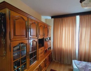 Apartament 4 camere, semicentral, 102 mp, la doar 2700euro/mp