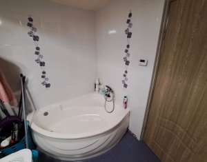 Apartament cu 3 camere, doua dormitoare, strada Ioan Rus, Floresti