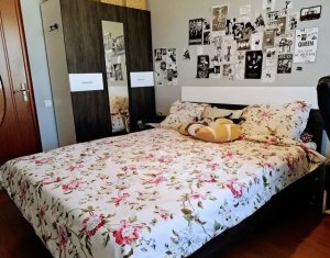 Apartament 3 camere, decomandat, parcare inclusa