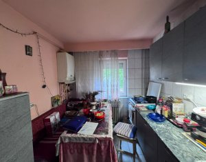 Apartament cu 4 camere, decomandat, Aleea Padin nr.20, COMISION 0 la cumparare!