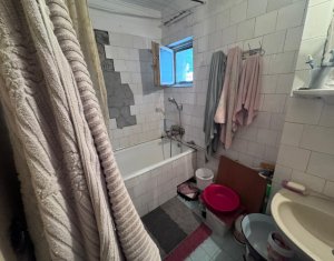 Apartament cu 4 camere, decomandat, Aleea Padin nr.20, COMISION 0 la cumparare!