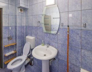 Apartament cu doua camere, decomandat, parcare inclusa,  Floresti, zona centrala