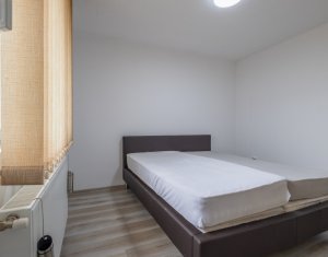 Apartament cu 3 camere, boxa si parcare la subsol + parcare exterioara, Floresti