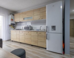 Apartament cu 3 camere, boxa si parcare la subsol + parcare exterioara, Floresti