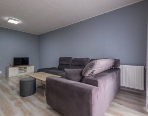 Apartament cu 3 camere, boxa si parcare la subsol + parcare exterioara, Floresti