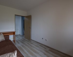 Apartament cu 3 camere, boxa si parcare la subsol + parcare exterioara, Floresti