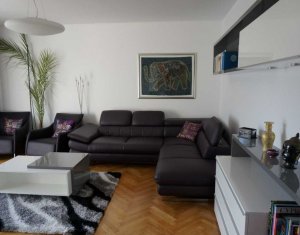 Vanzare apartament 3 camere,  Gradini Manastur, aproape de USAMV