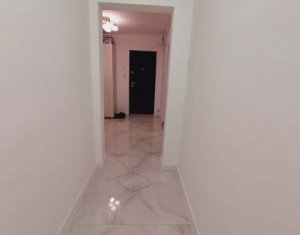 Apartament cu 3 camere renovat decomandat Mănăștur Cluj-Napoca