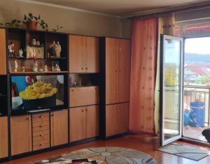 Apartament 3 camere 68 mp, parcare, zona Parc Poligon, Floresti