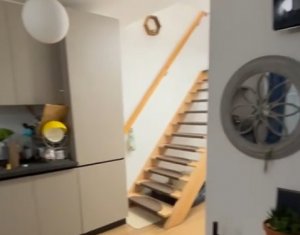 Apartament de 3 camere in casa individuala, cu gradina proprie si doua parcari !