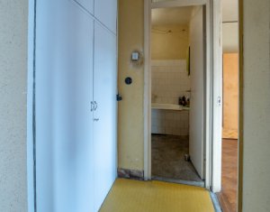 Appartement 4 chambres à vendre dans Cluj-napoca, zone Manastur