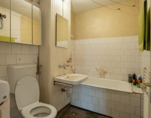 Appartement 4 chambres à vendre dans Cluj-napoca, zone Manastur