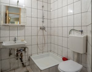 Appartement 4 chambres à vendre dans Cluj-napoca, zone Manastur