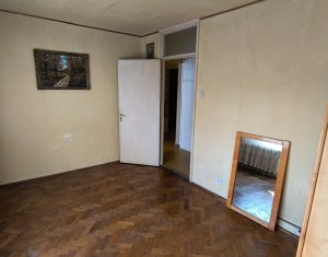 Appartement 4 chambres à vendre dans Cluj-napoca, zone Manastur