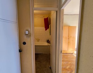Appartement 4 chambres à vendre dans Cluj-napoca, zone Manastur
