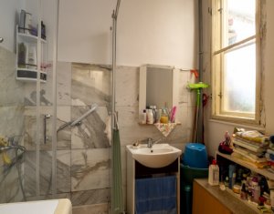  Apartament cu 3 camere 94mp in cladire istorica Bulevardul Eroilor