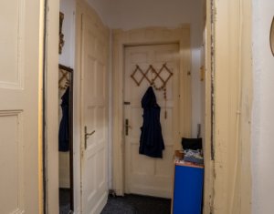  Apartament cu 3 camere 94mp in cladire istorica Bulevardul Eroilor