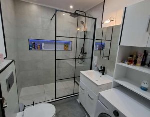 Apartament cu doua camere, mobilat, parcare inclusa, zona Teilor, Floresti