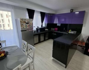 Vanzare apartament 2 camere in Floresti