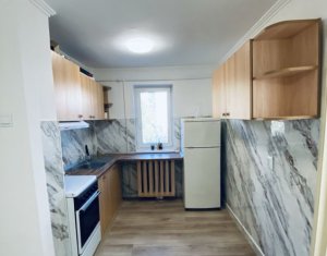Appartement 3 chambres à vendre dans Cluj-napoca, zone Manastur