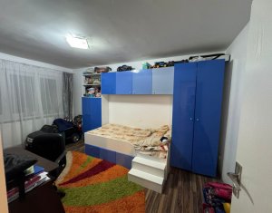 Apartment 4 rooms for sale in Cluj-napoca, zone Manastur