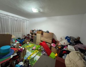 Apartment 4 rooms for sale in Cluj-napoca, zone Manastur