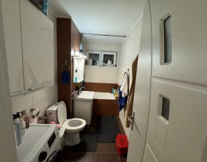 Apartment 4 rooms for sale in Cluj-napoca, zone Manastur