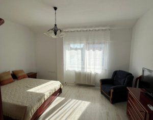 Apartament 4 camere de vanzare in Cluj-napoca, zona Centru