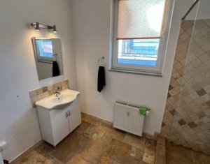 Apartament 4 camere de vanzare in Cluj-napoca, zona Centru