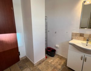 Apartament 4 camere de vanzare in Cluj-napoca, zona Centru