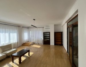 Apartament 4 camere de vanzare in Cluj-napoca, zona Centru