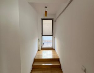 Apartament 4 camere de vanzare in Cluj-napoca, zona Centru