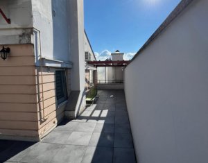 Apartament 4 camere de vanzare in Cluj-napoca, zona Centru