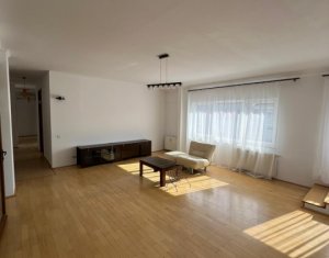 Apartament 4 camere de vanzare in Cluj-napoca, zona Centru