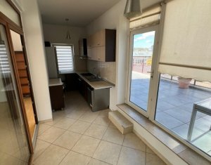 Apartament 4 camere de vanzare in Cluj-napoca, zona Centru