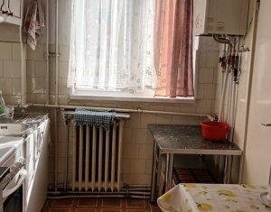 De vanzare apartament cu 3 camere zona Academia de Muzica
