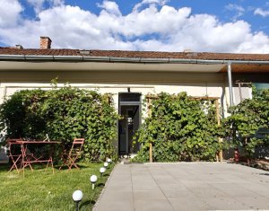 Apartament 2 camere la casa cu gradina si 2 locuri parcare