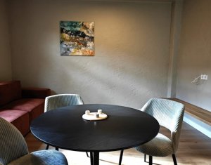 Apartament 2 camere la casa cu gradina si 2 locuri parcare