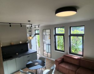 Apartament 2 camere la casa cu gradina si 2 locuri parcare