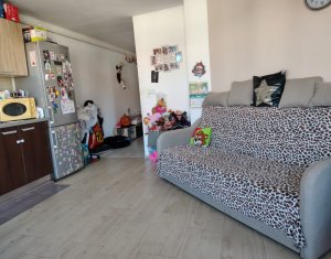 Apartament cu doua dormitoare, parcare privata inclusa, zona Somesului, Floresti