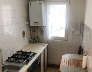 Sale apartment 3 rooms in Cluj-napoca, zone Manastur