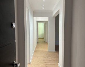 De vanzare apartament cu 3 camere zona Olimpia, Manastur
