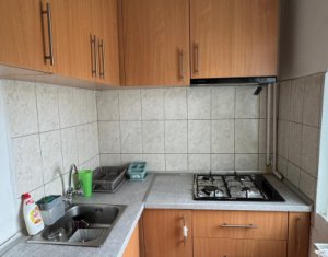 Garsoniera de vanzare in Plopilor, centrala proprie, zona Parcul Rozelor