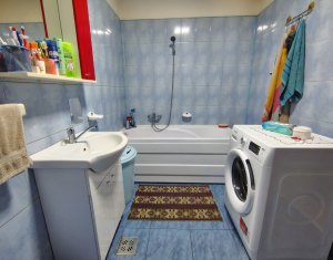 Lakás 3 szobák eladó on Floresti