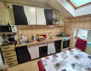 Lakás 3 szobák eladó on Floresti