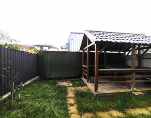 Apartament cu doua camere, balcon,terasa si parcare inclusa