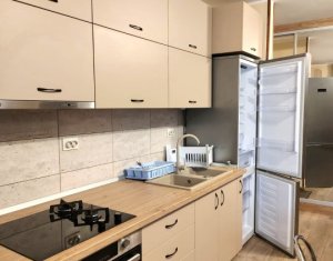 Apartament cu doua camere, balcon,terasa si parcare inclusa